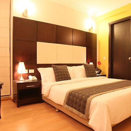 Emblem Hotel New Friends Colony, Neu-Delhi Exterior foto