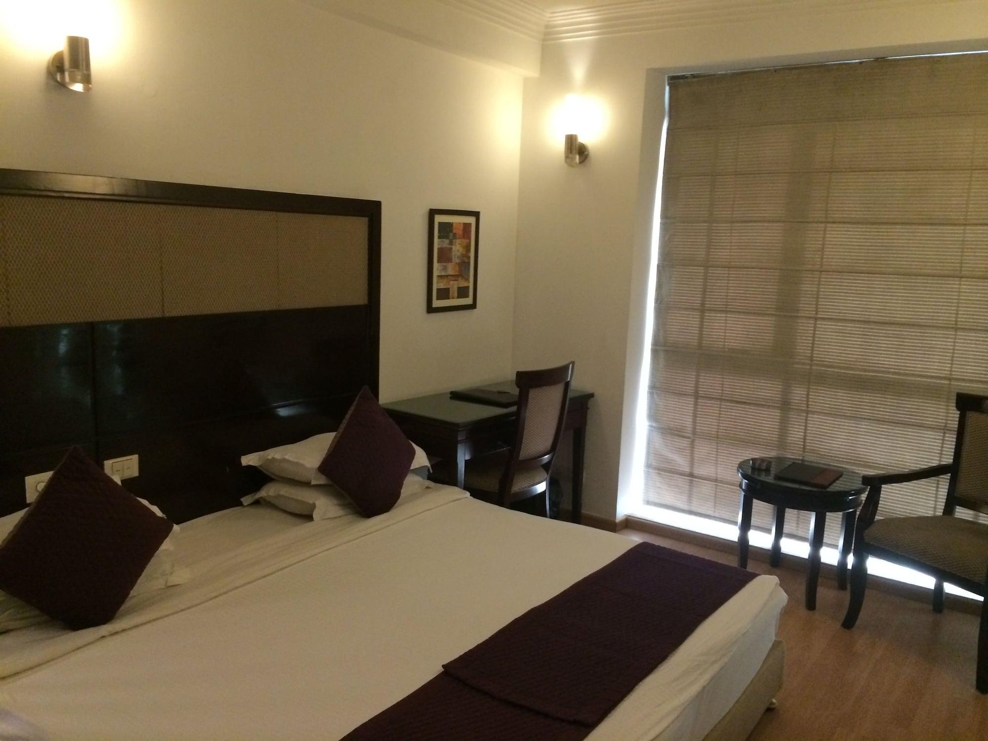 Emblem Hotel New Friends Colony, Neu-Delhi Exterior foto