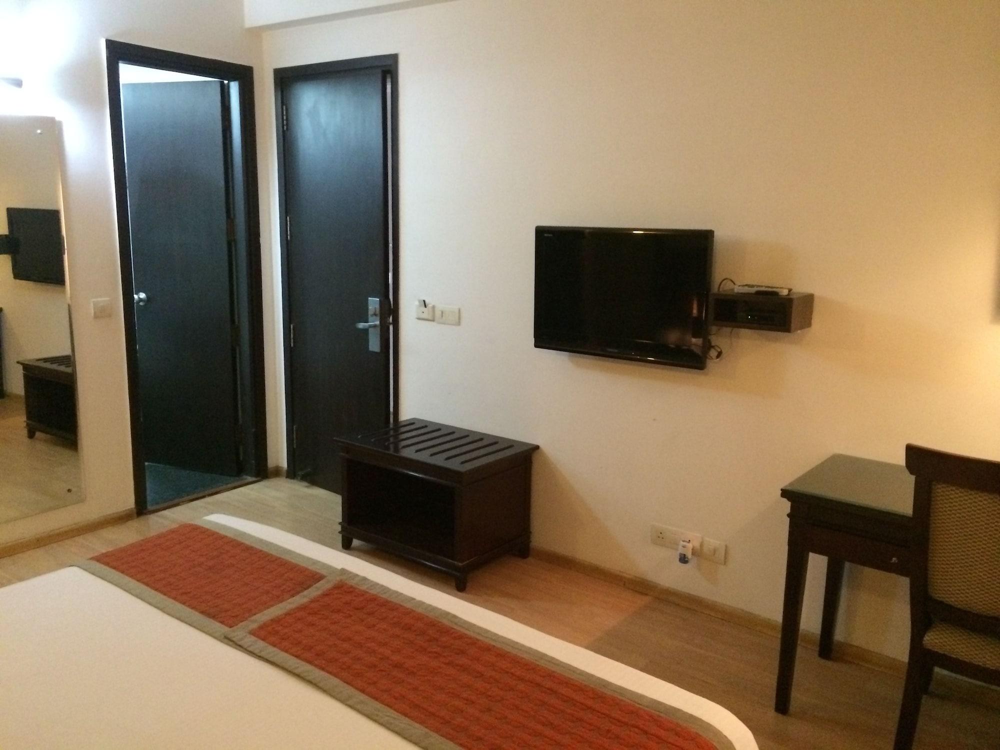 Emblem Hotel New Friends Colony, Neu-Delhi Exterior foto