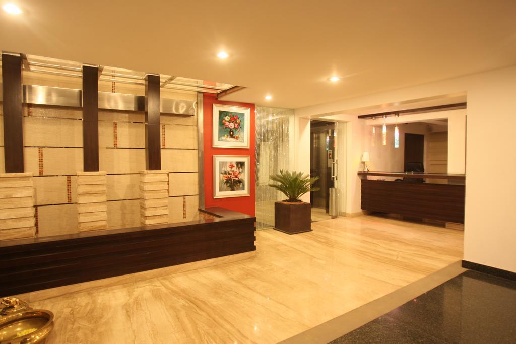 Emblem Hotel New Friends Colony, Neu-Delhi Exterior foto