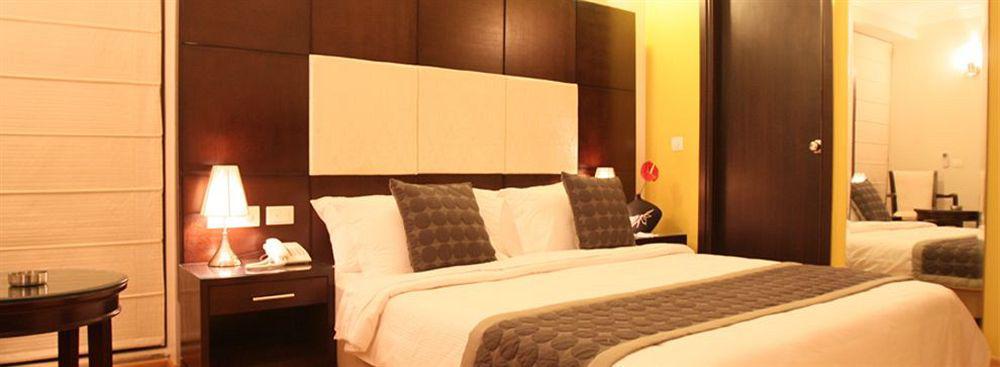 Emblem Hotel New Friends Colony, Neu-Delhi Exterior foto
